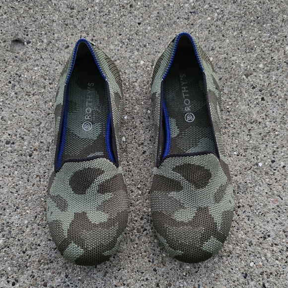 Rothys youth flats size 4Y - Picture 8 of 12